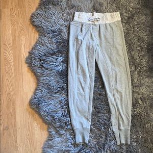 Lululemon joggers 🍋